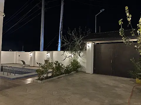 Satılır 5 otaqlı həyət evi 129.2 m²