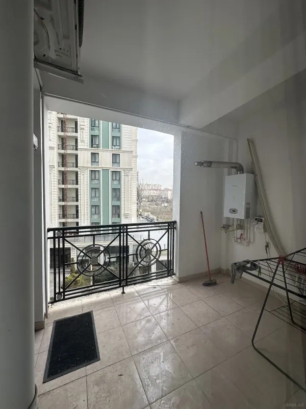 Satılır 2 otaqlı mənzil 92.4 m²