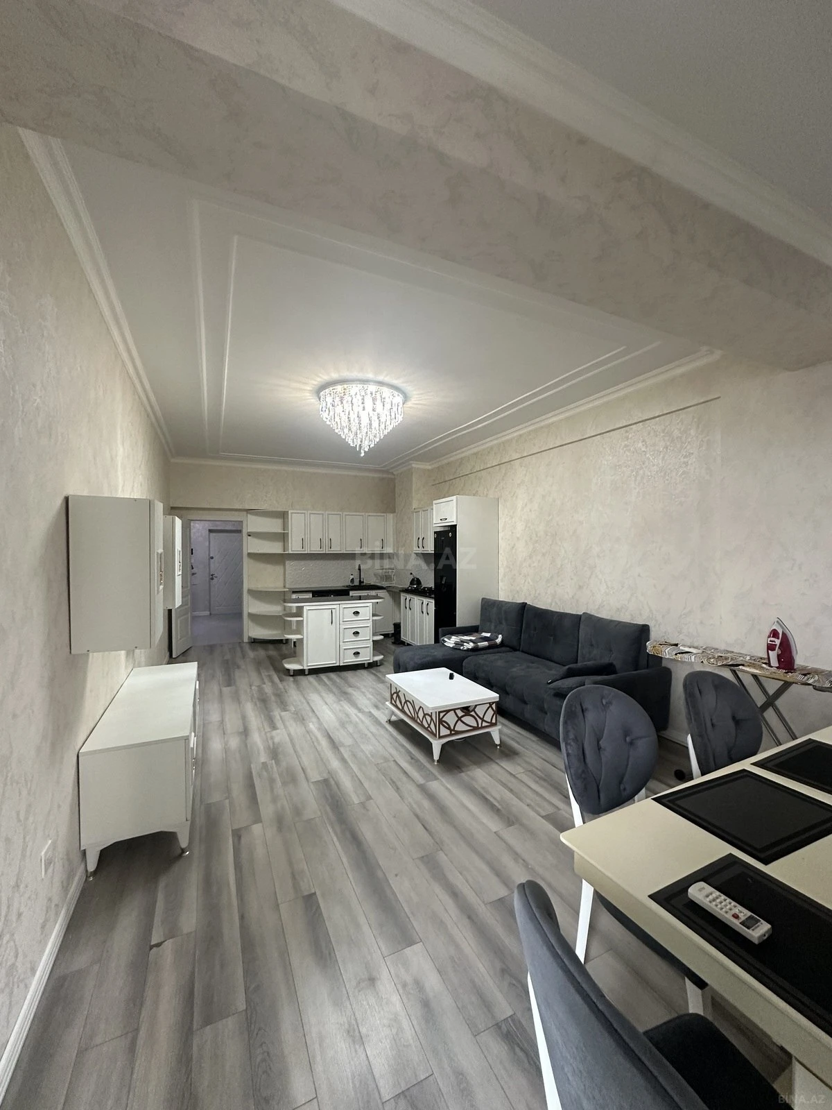 Satılır 2 otaqlı mənzil 92.4 m²