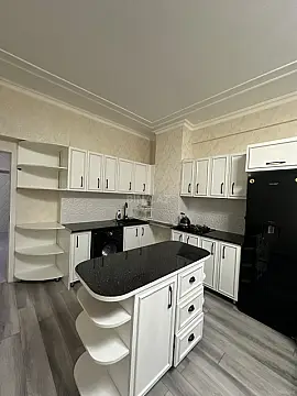 Satılır 2 otaqlı mənzil 92.4 m²