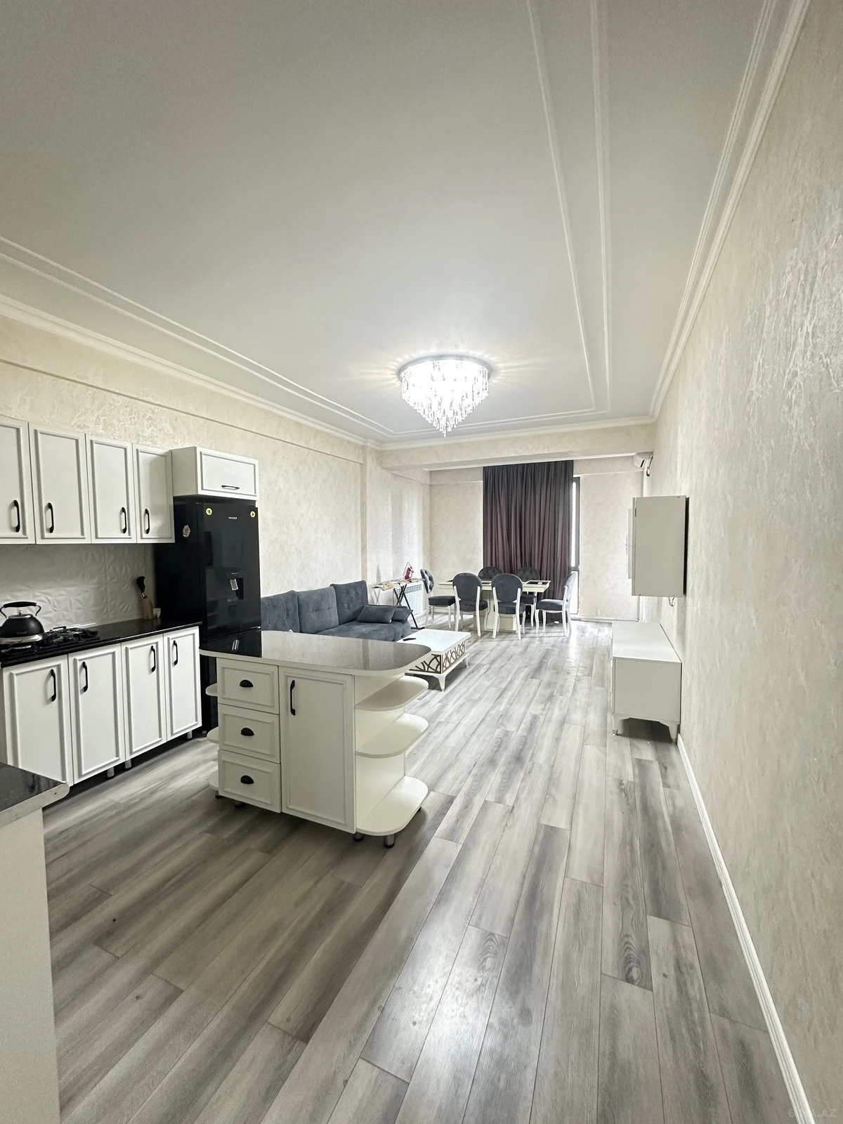 Satılır 2 otaqlı mənzil 92.4 m²