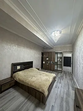 Satılır 2 otaqlı mənzil 92.4 m²