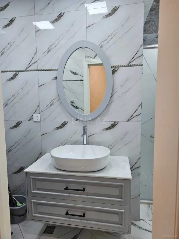 Kirayə verilir 3 otaqlı mənzil 130 m²