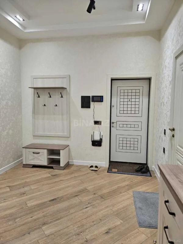 Kirayə verilir 3 otaqlı mənzil 130 m²