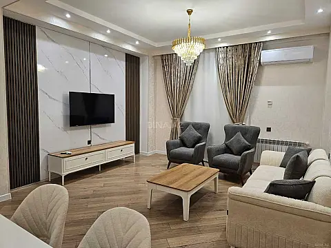 Kirayə verilir 3 otaqlı mənzil 130 m²