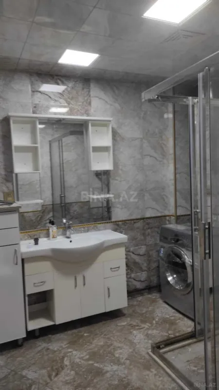 Satılır 4 otaqlı mənzil 182.3 m²