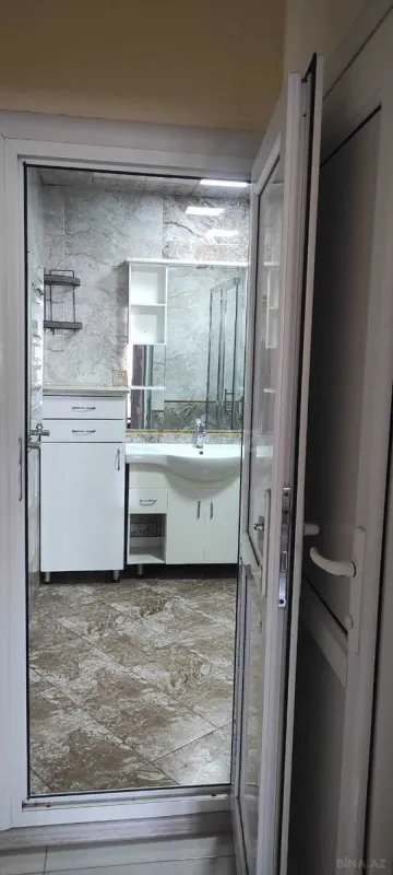 Satılır 4 otaqlı mənzil 182.3 m²