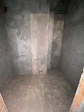 Satılır 3 otaqlı mənzil 131 m²