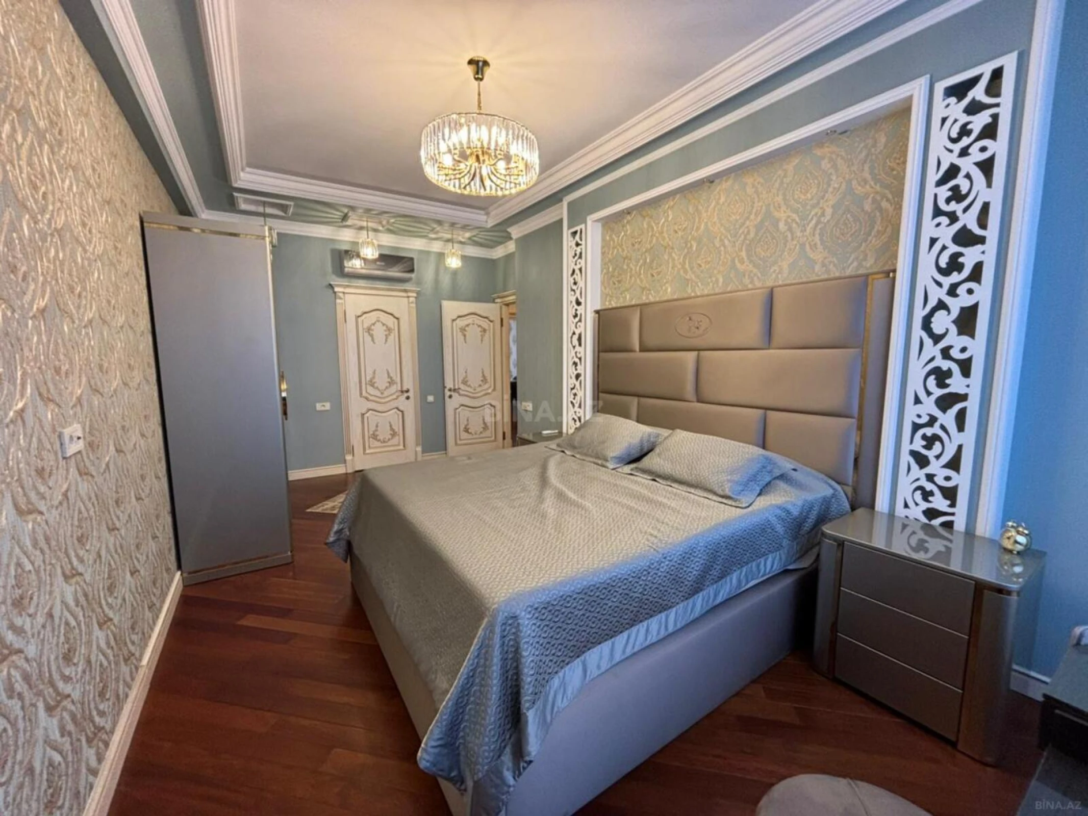 Kirayə verilir 3 otaqlı mənzil 140 m²