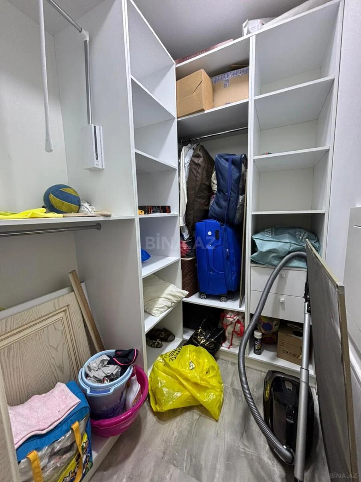 Kirayə verilir 3 otaqlı mənzil 140 m²