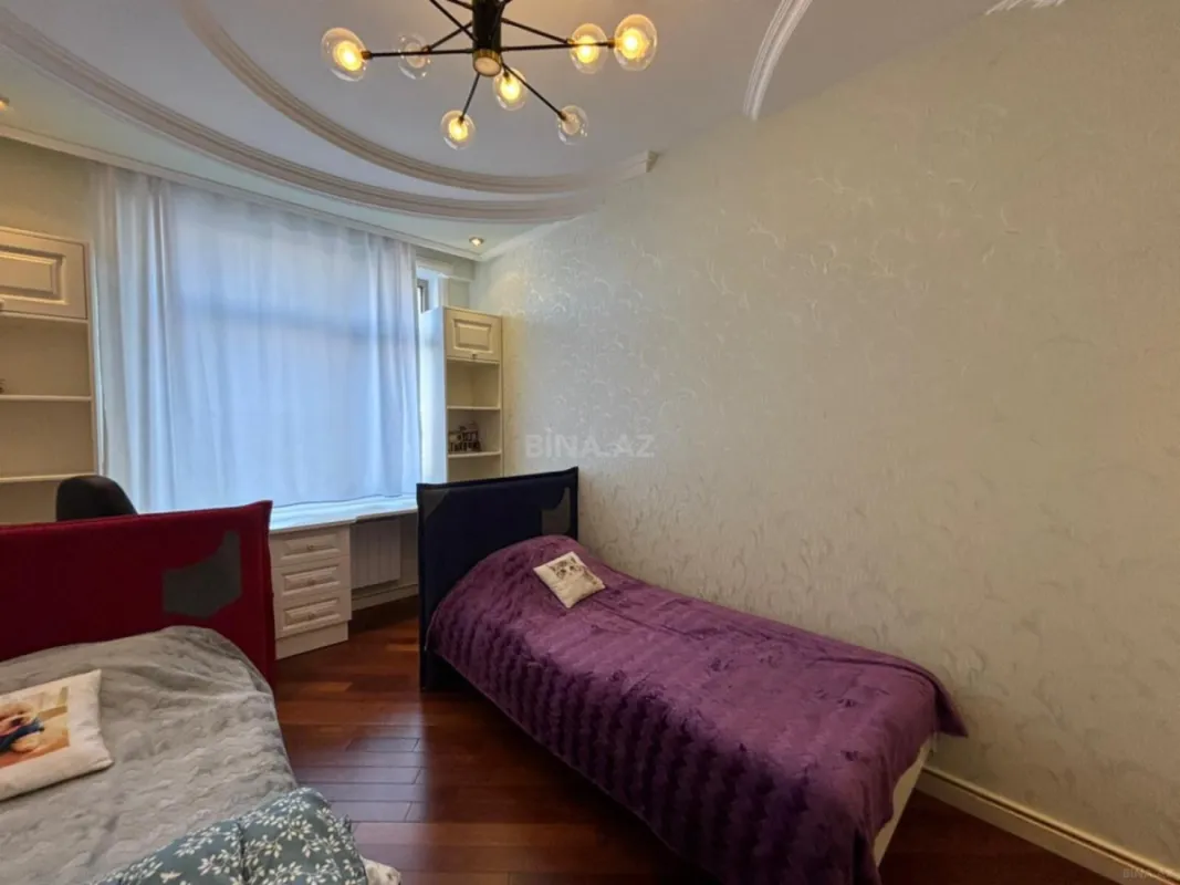 Kirayə verilir 3 otaqlı mənzil 140 m²