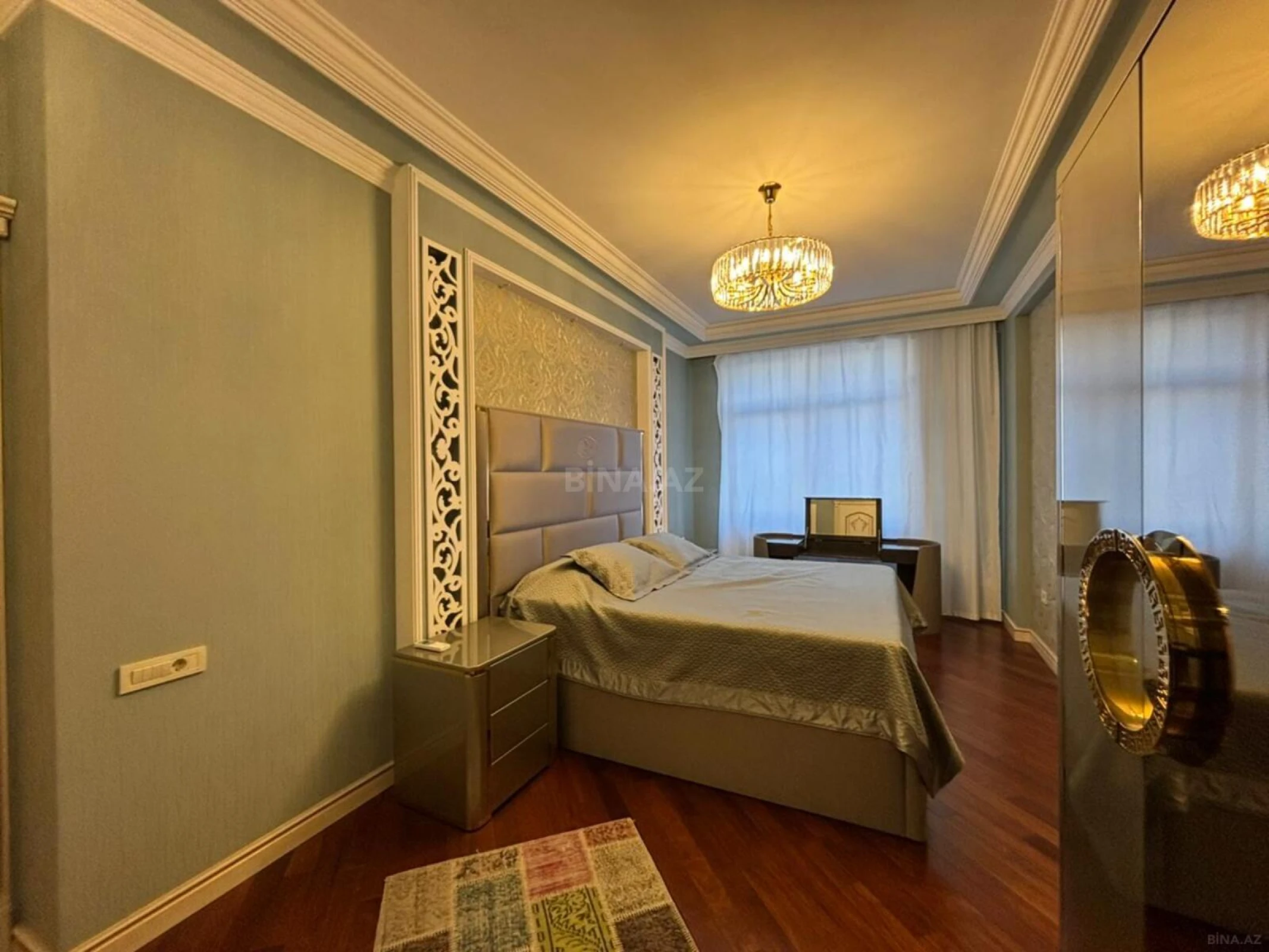 Kirayə verilir 3 otaqlı mənzil 140 m²