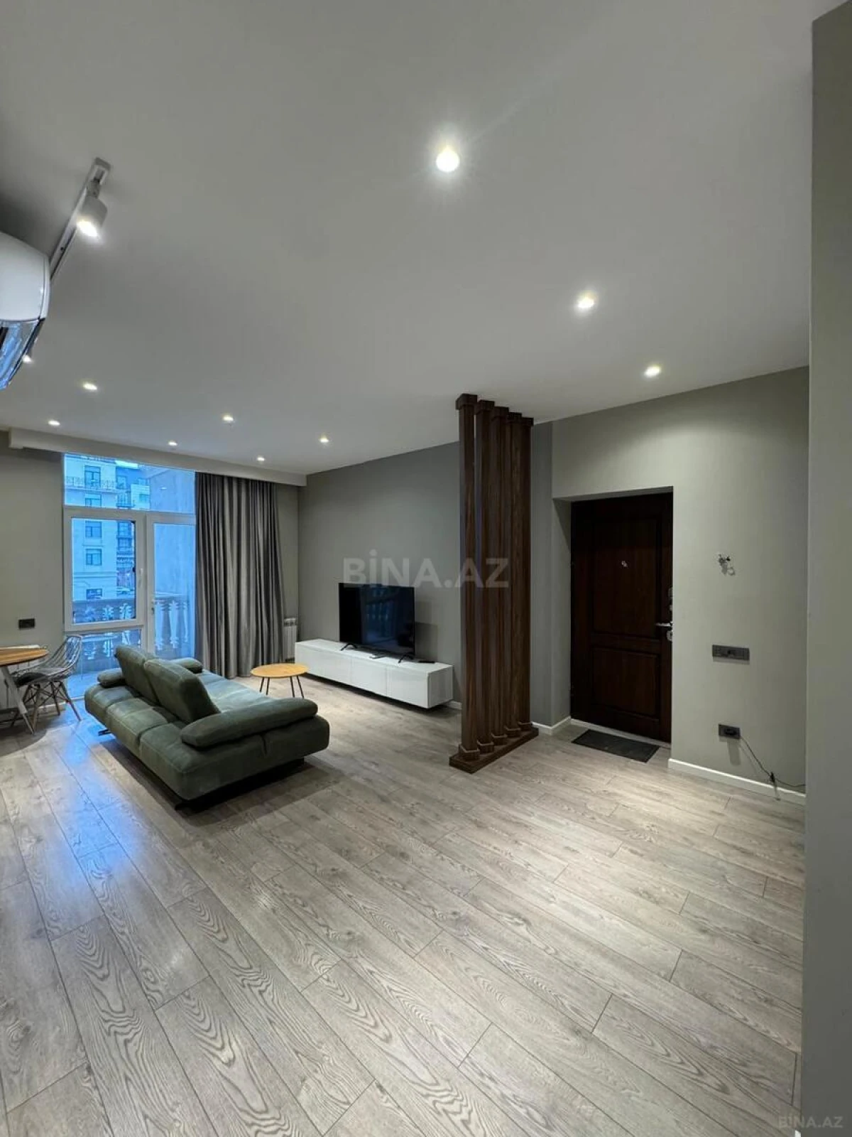 Satılır 3 otaqlı mənzil 103 m²