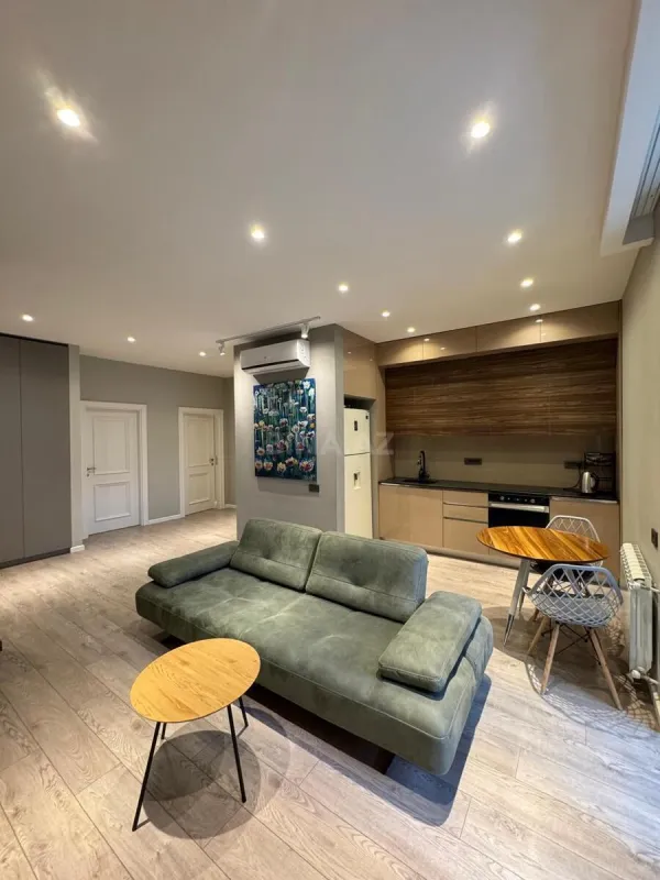 Satılır 3 otaqlı mənzil 103 m²