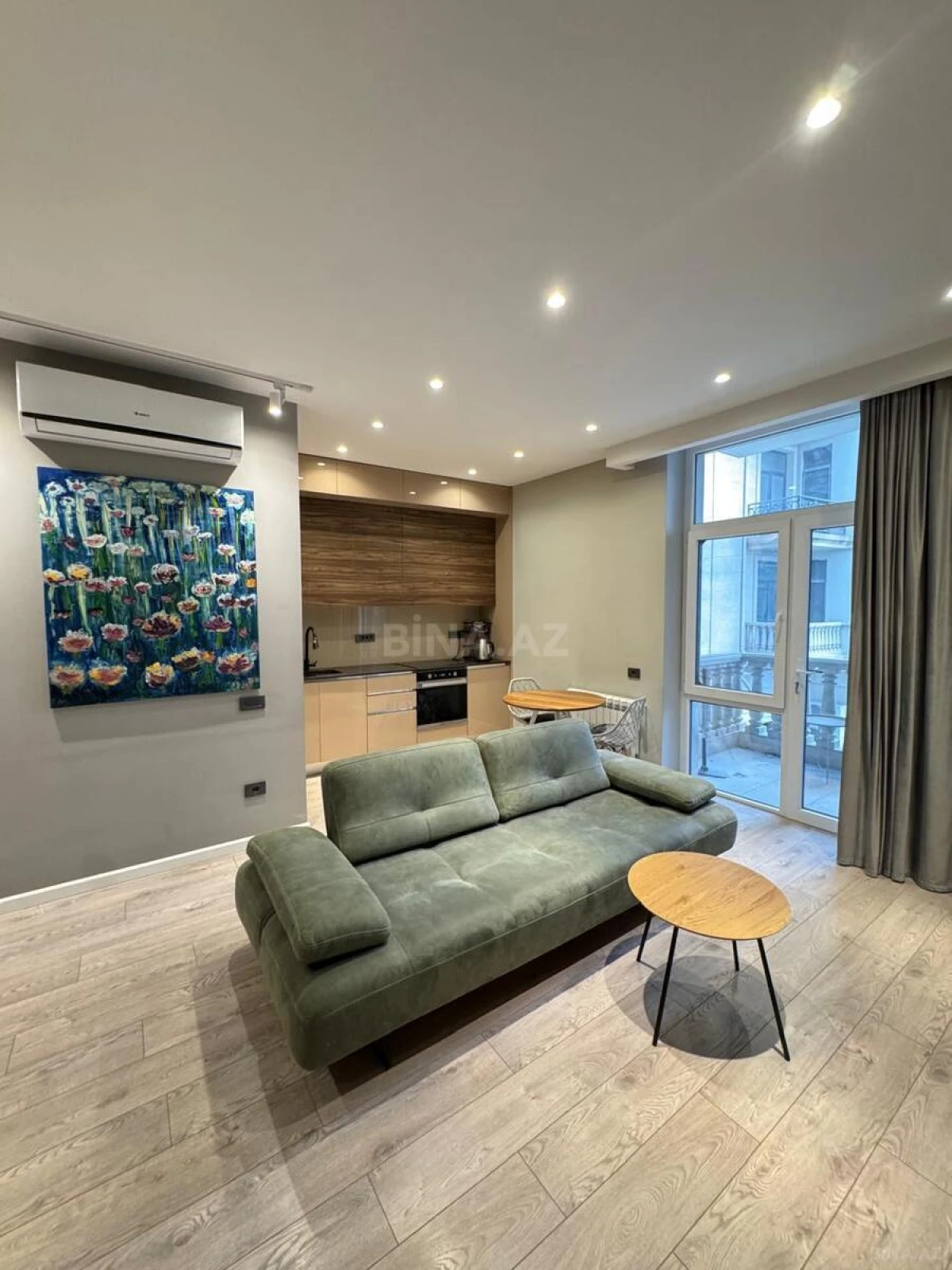 Satılır 3 otaqlı mənzil 103 m²