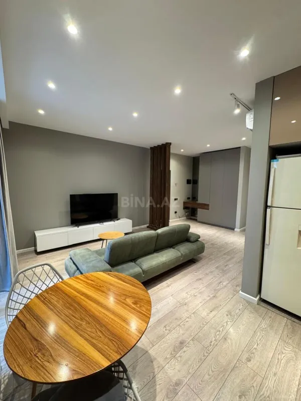 Satılır 3 otaqlı mənzil 103 m²