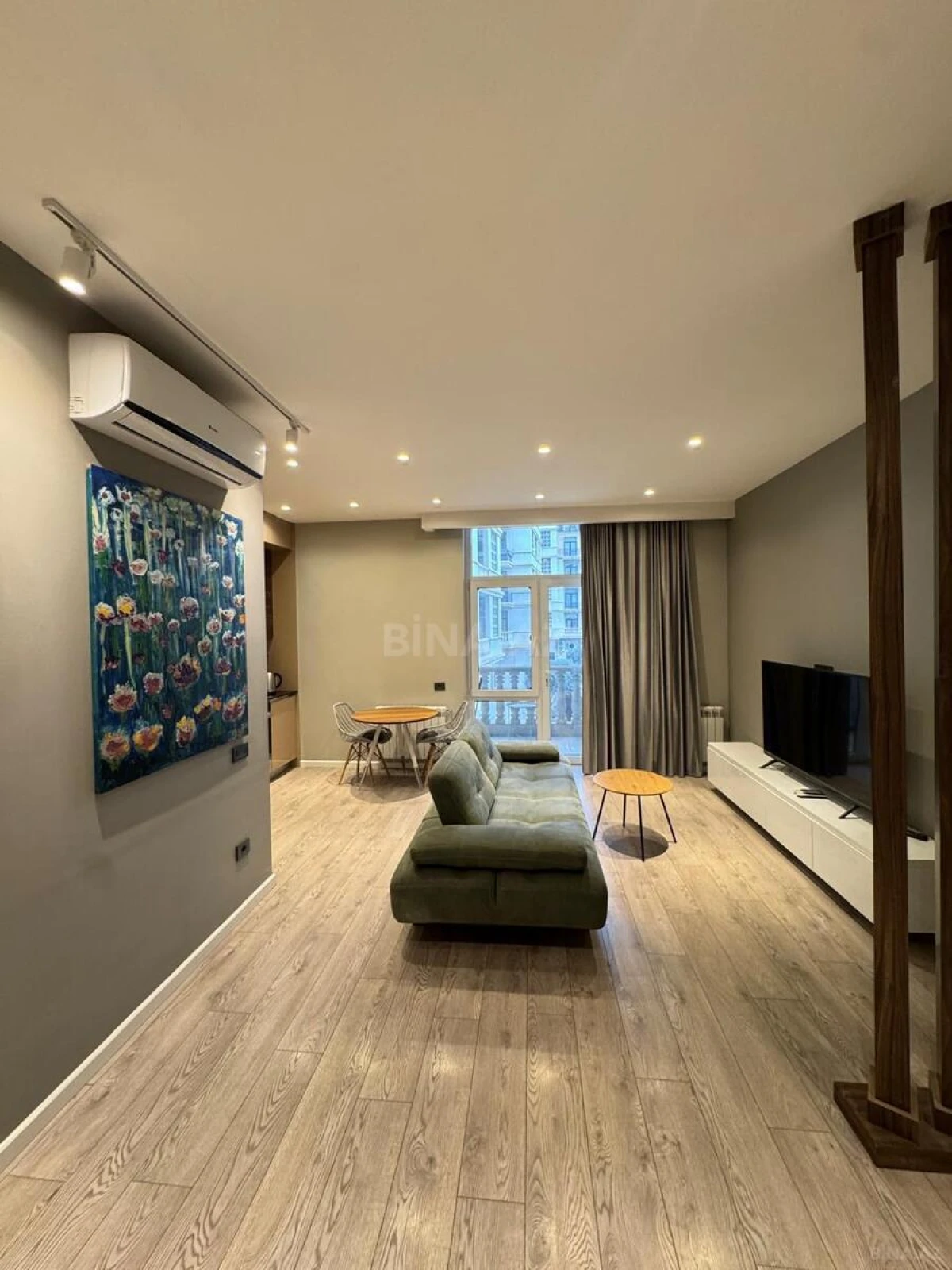 Satılır 3 otaqlı mənzil 103 m²