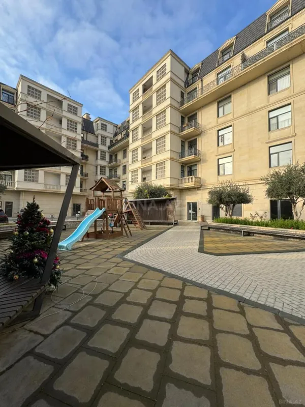 Satılır 3 otaqlı mənzil 103 m²