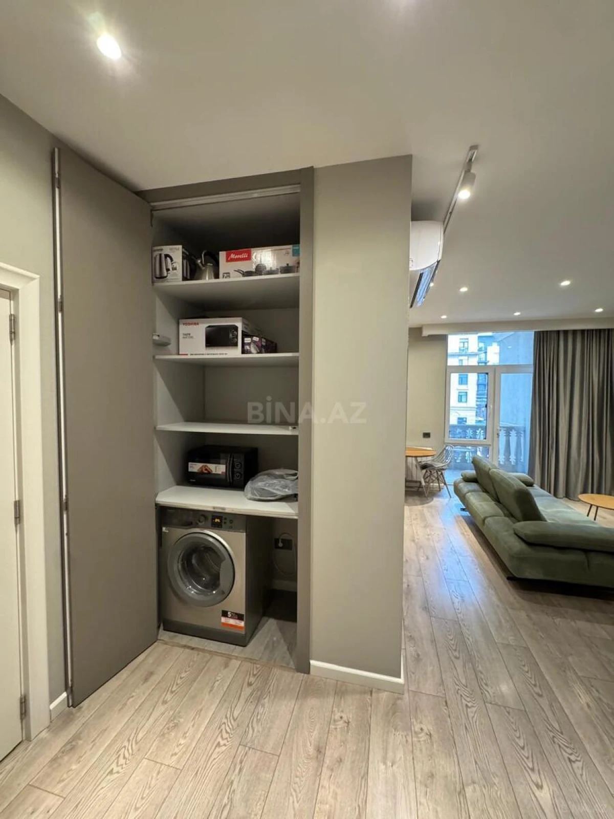 Satılır 3 otaqlı mənzil 103 m²
