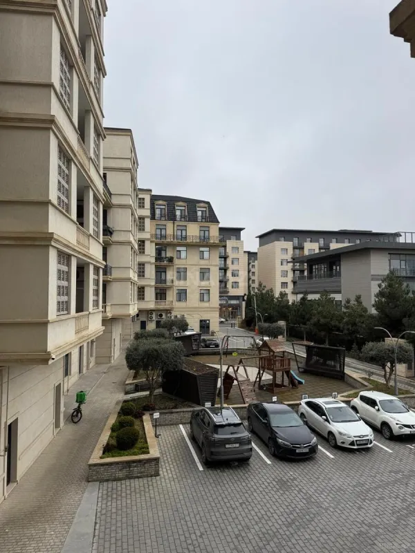 Satılır 3 otaqlı mənzil 103 m²