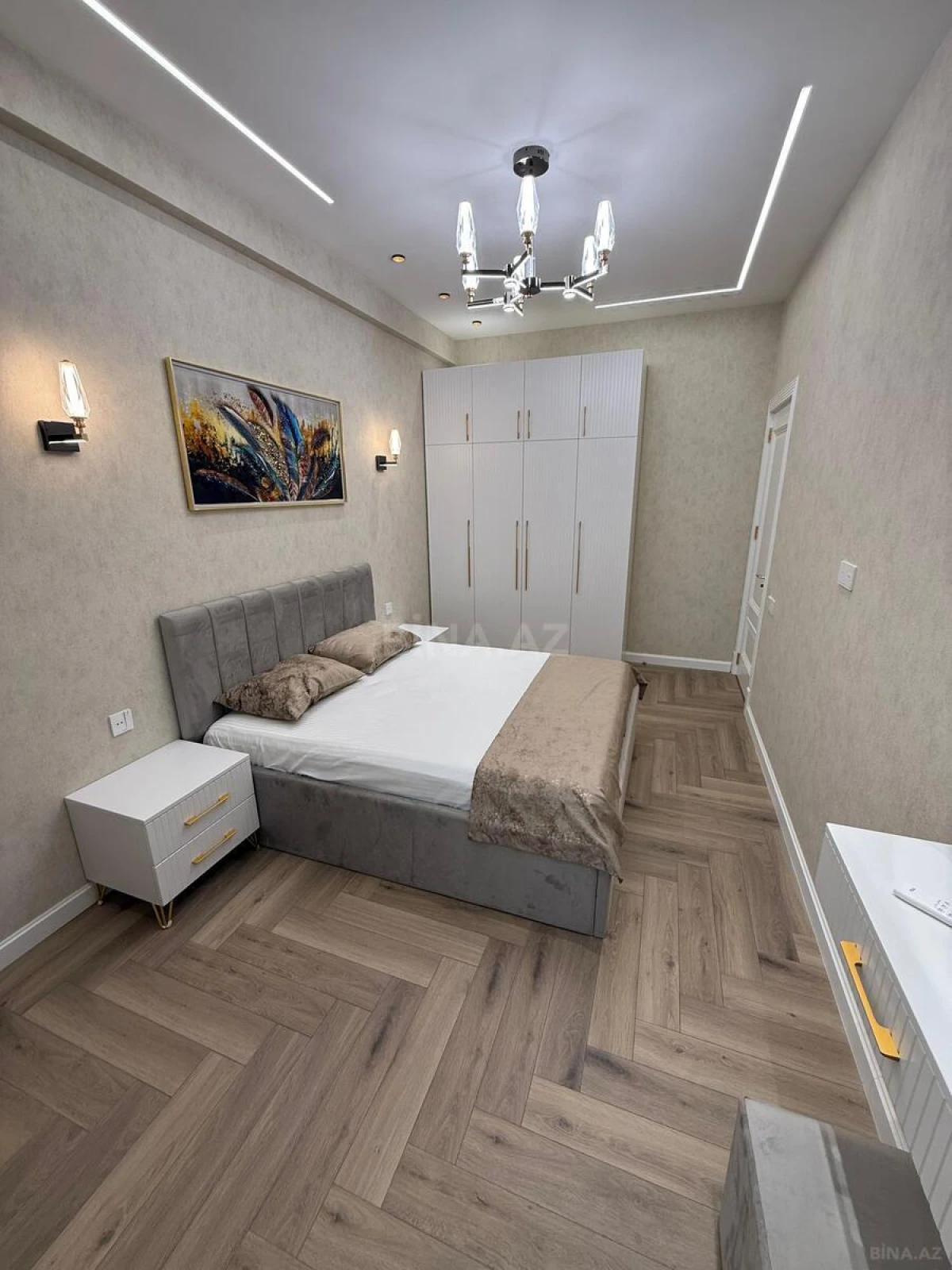 Kirayə verilir 2 otaqlı mənzil 70 m²