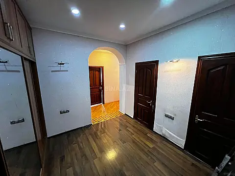 Satılır 3 otaqlı mənzil 95 m²