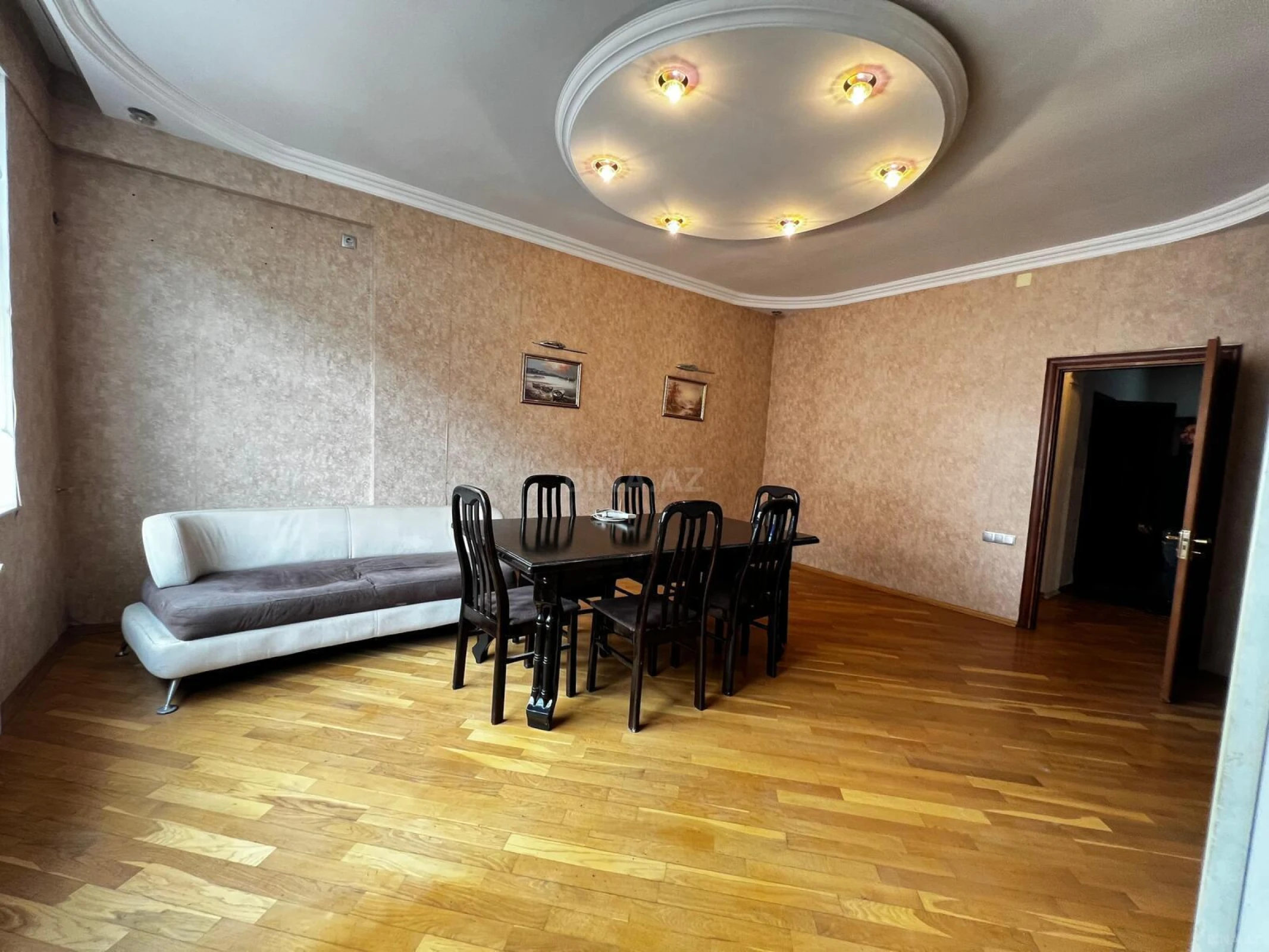 Satılır 3 otaqlı mənzil 95 m²