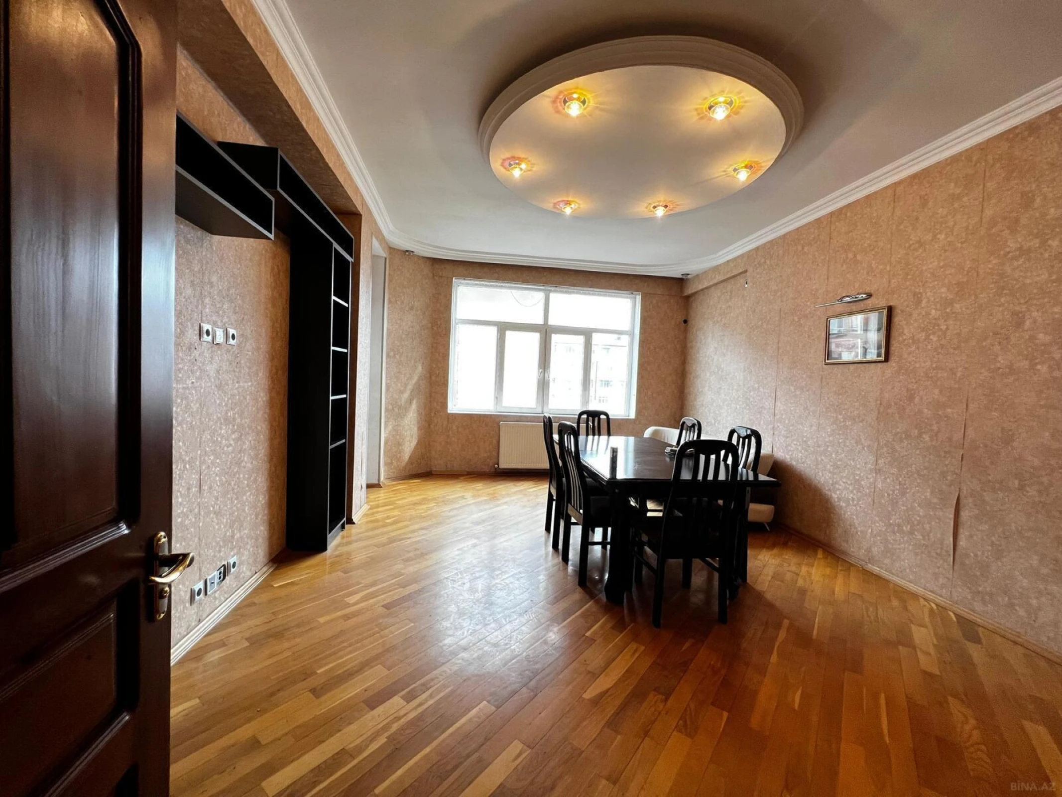 Satılır 3 otaqlı mənzil 95 m²