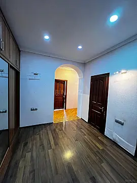 Satılır 3 otaqlı mənzil 95 m²