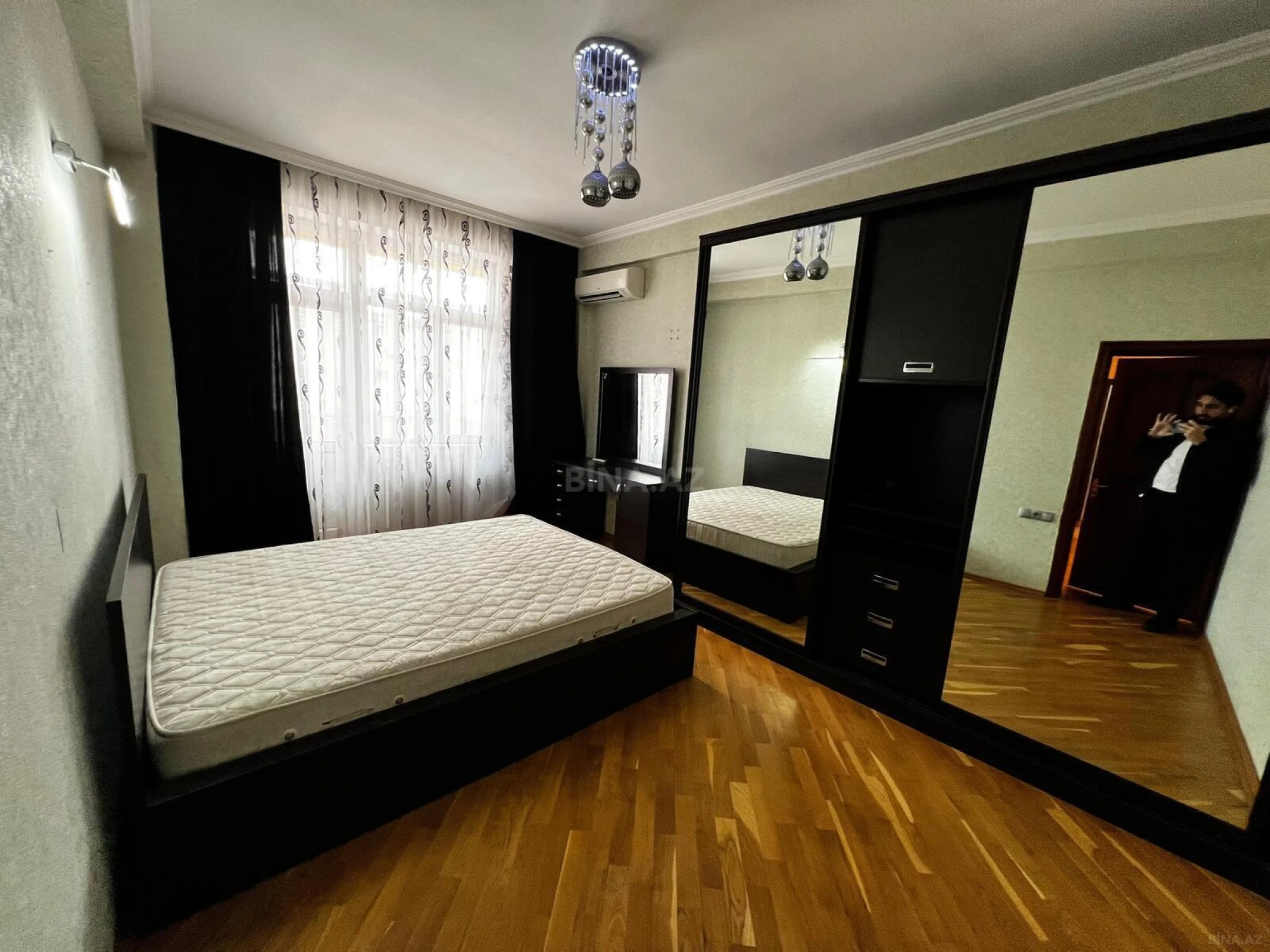 Satılır 3 otaqlı mənzil 95 m²