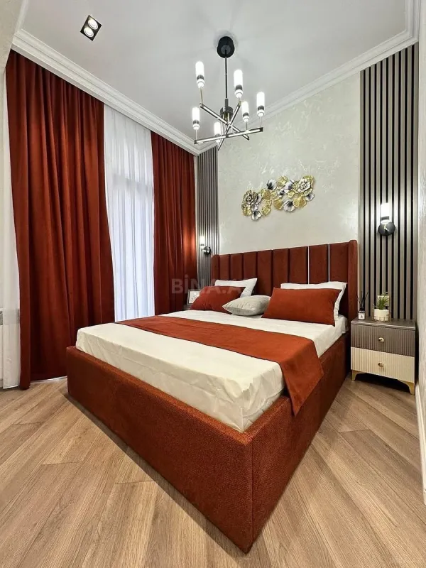 Kirayə verilir 2 otaqlı mənzil 61 m²