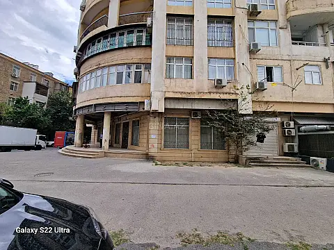 Satılır obyekt 380 m² — Bakı, Nərimanov 380.00 m²