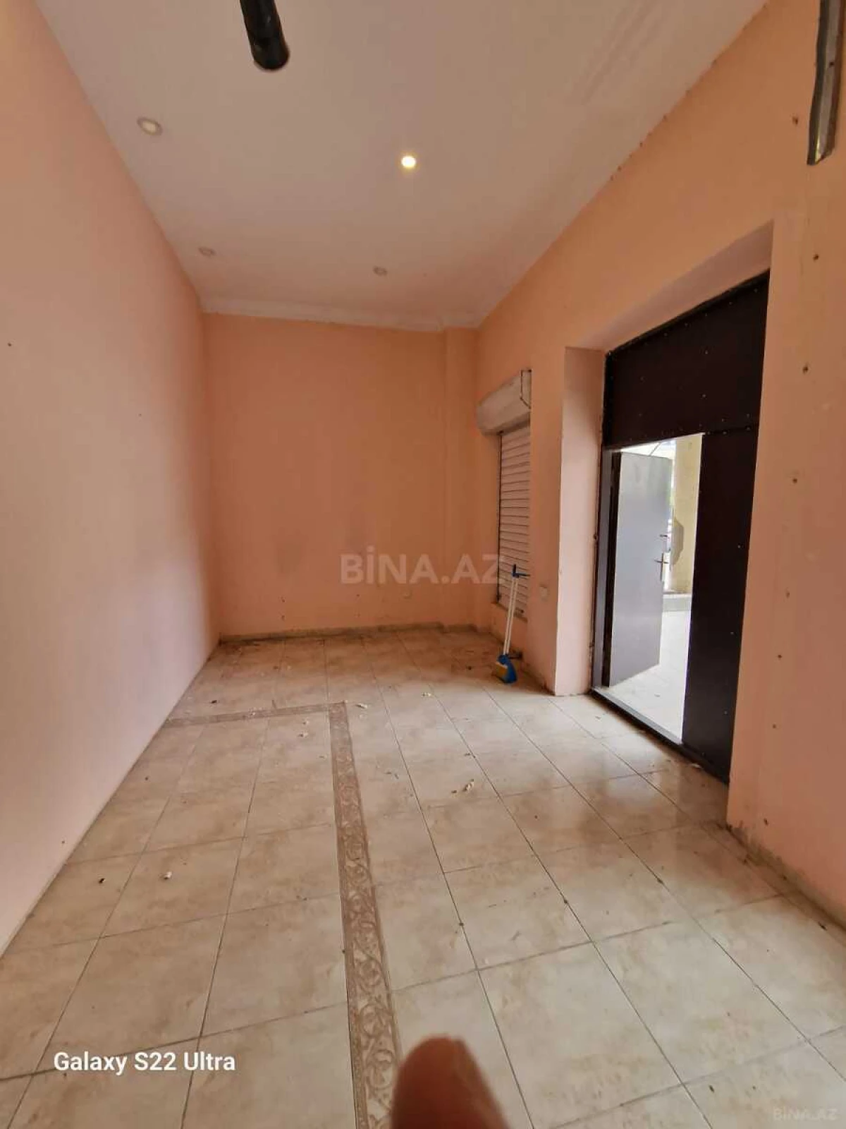 Satılır obyekt 380 m²