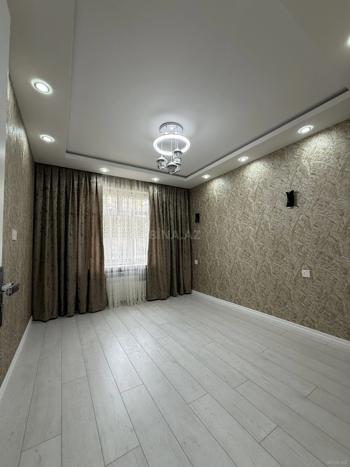 Satılır 3 otaqlı mənzil 60 m²