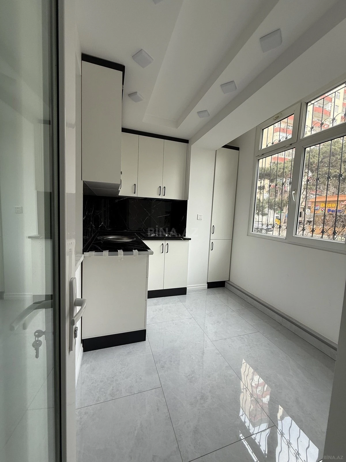 Satılır 3 otaqlı mənzil 60 m²