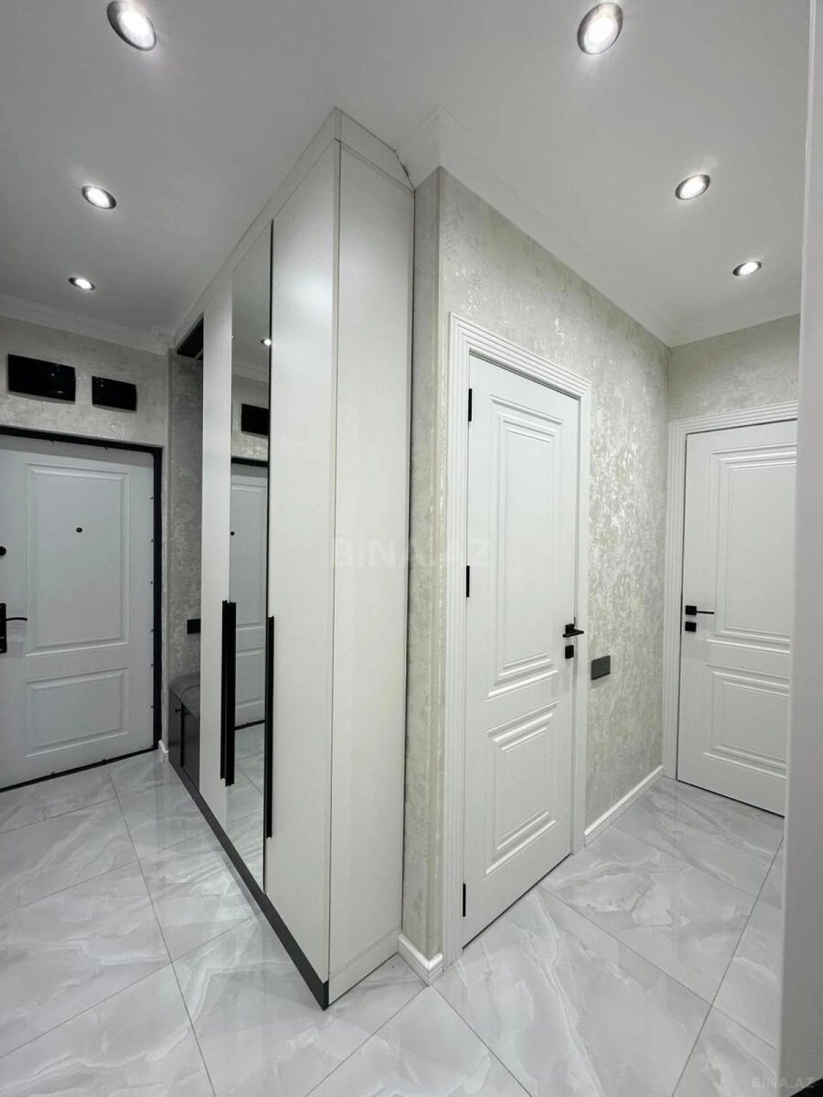 Satılır 2 otaqlı mənzil 45 m²