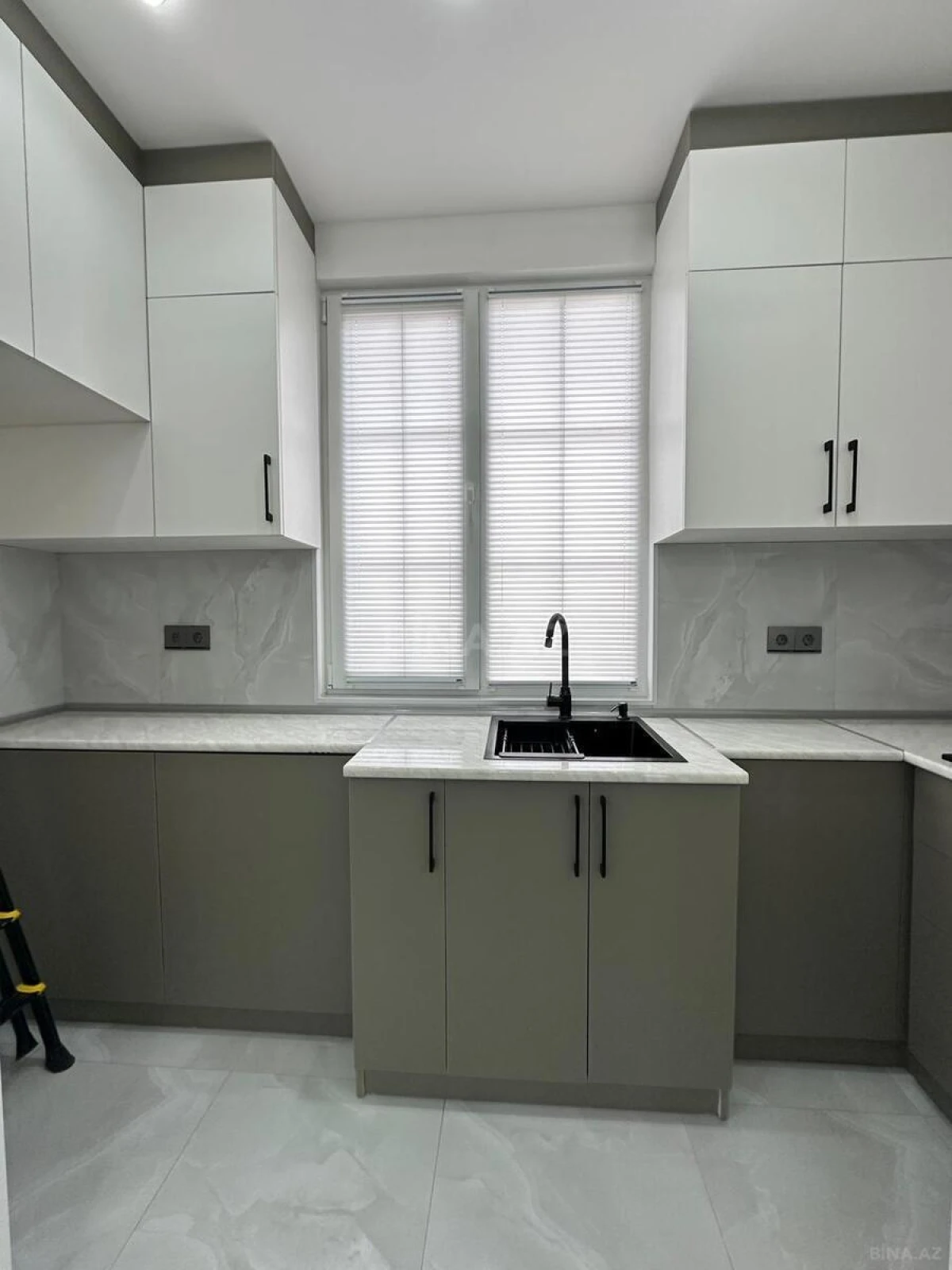 Satılır 2 otaqlı mənzil 45 m²