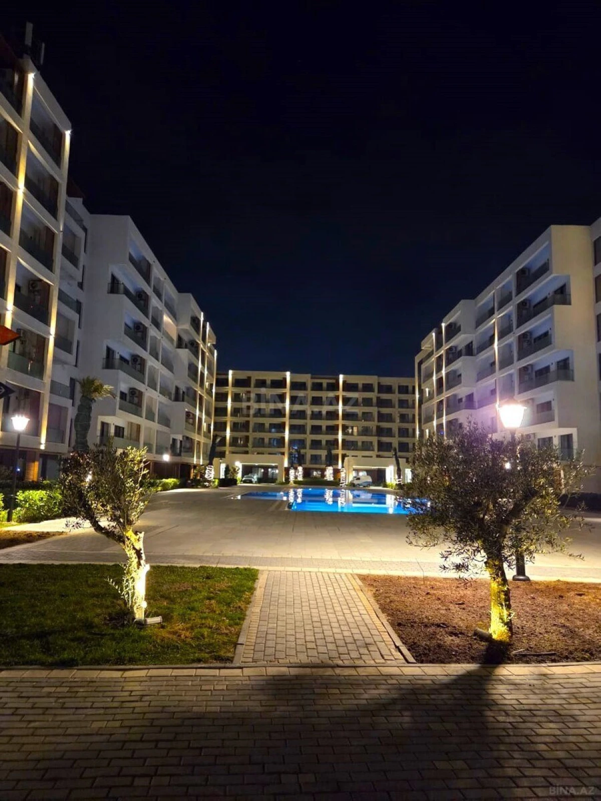 Satılır 1 otaqlı mənzil 60 m²