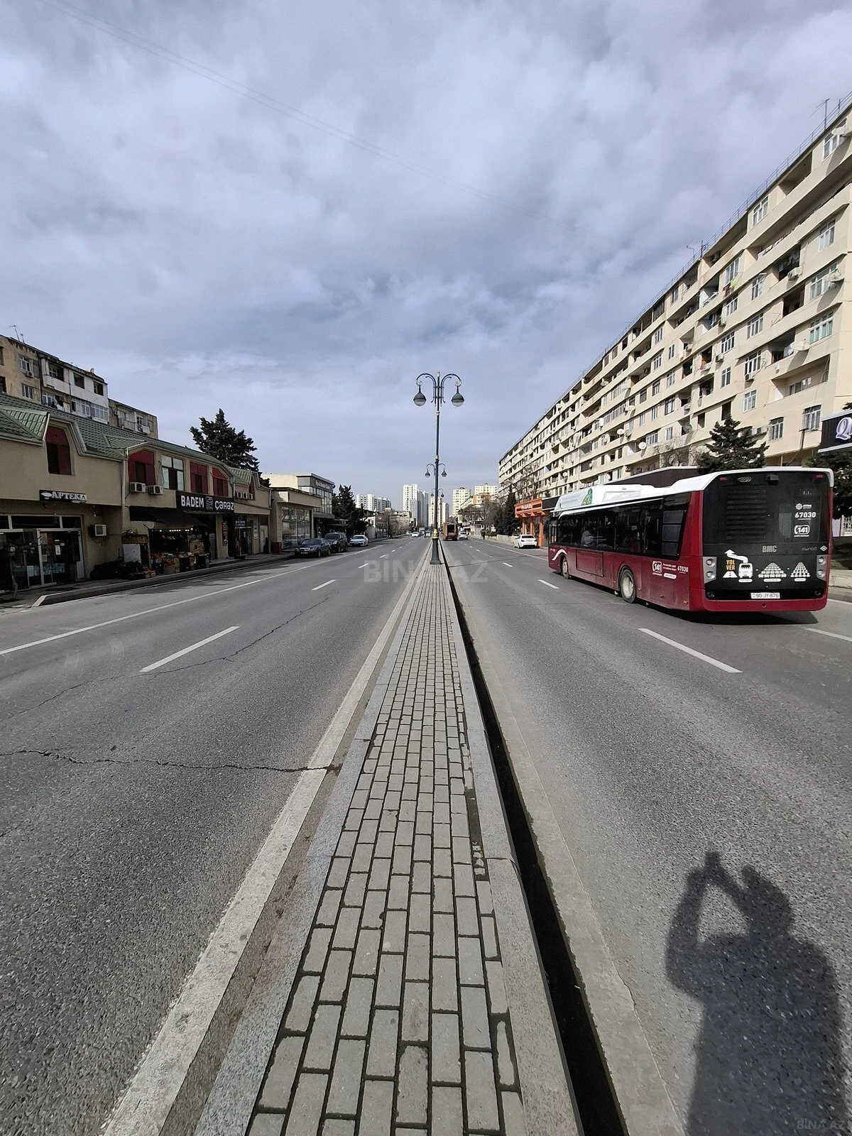 Satılır 2 otaqlı mənzil 65 m²