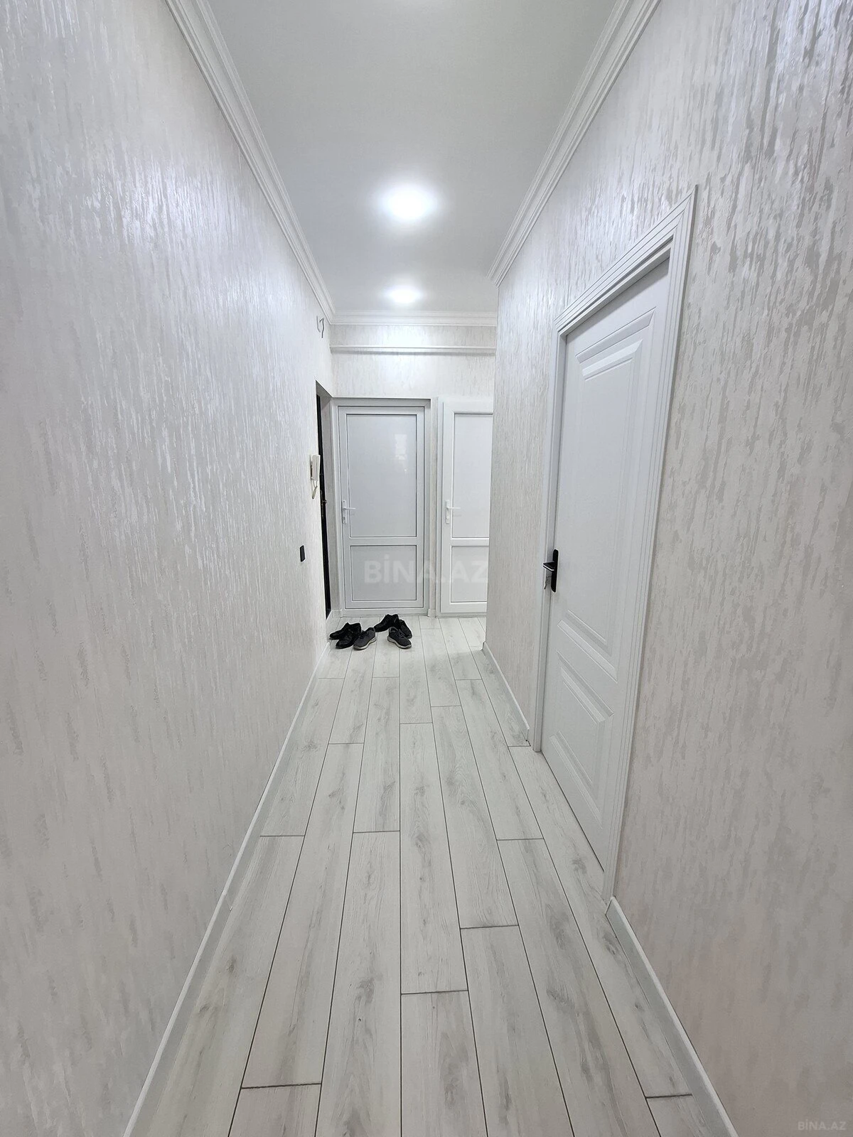 Satılır 2 otaqlı mənzil 65 m²