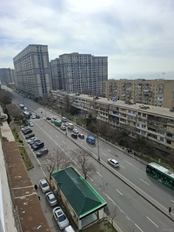 Satılır 2 otaqlı mənzil 65 m²