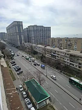 Satılır 2 otaqlı mənzil 65 m²