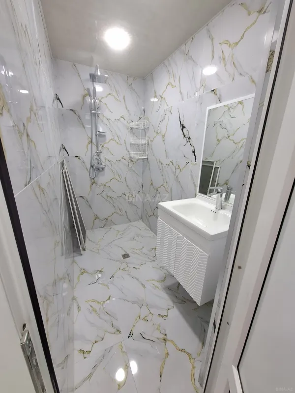 Satılır 2 otaqlı mənzil 65 m²