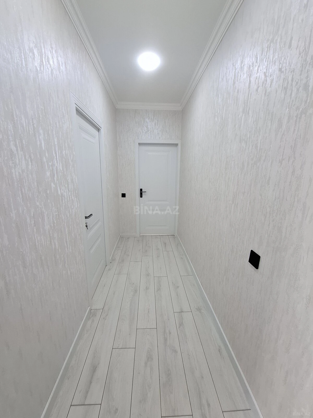 Satılır 2 otaqlı mənzil 65 m²