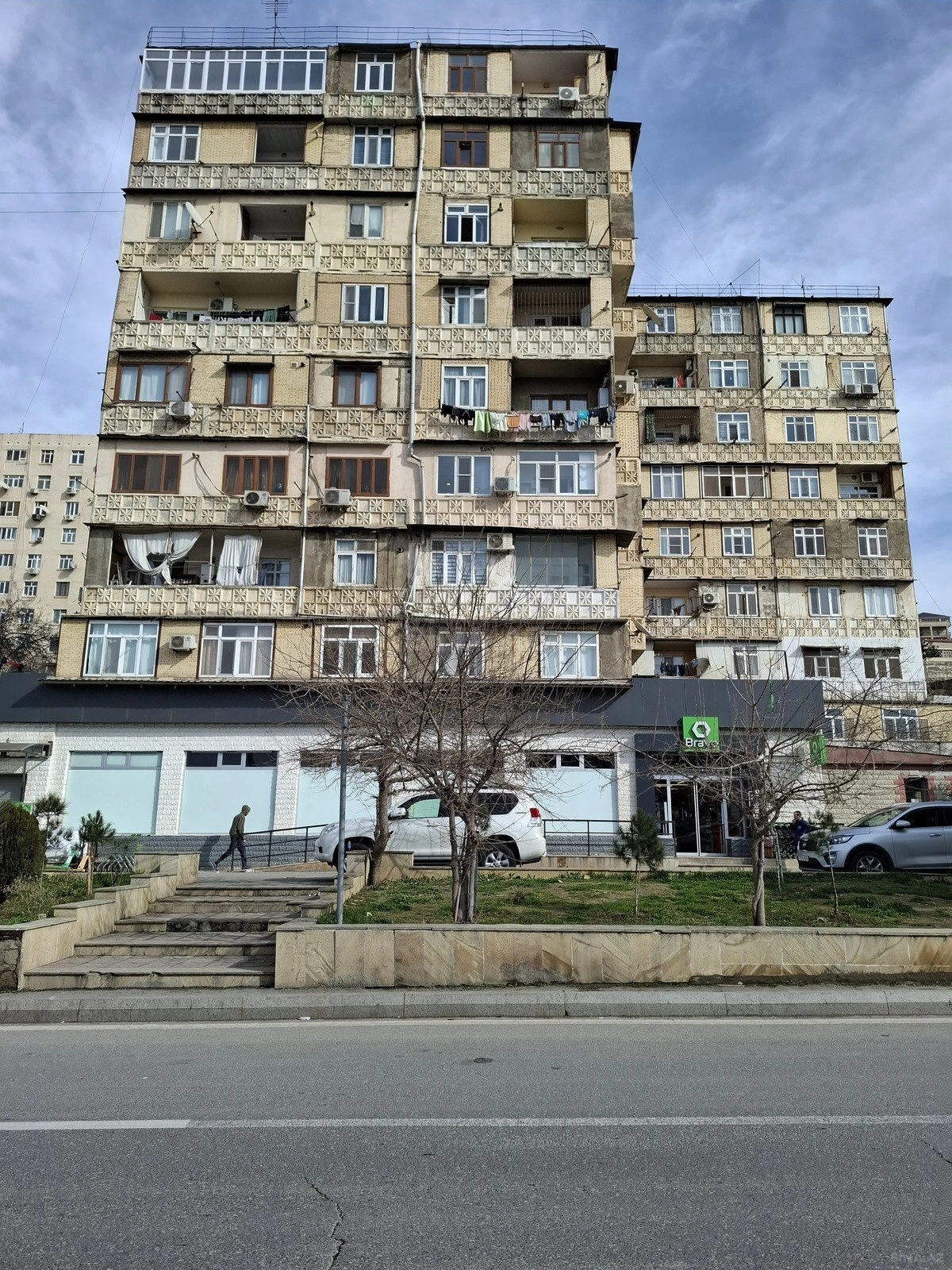 Satılır 2 otaqlı mənzil 65 m²