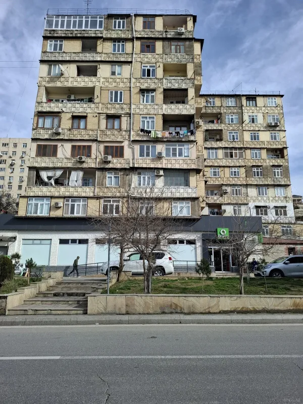 Satılır 2 otaqlı mənzil 65 m²