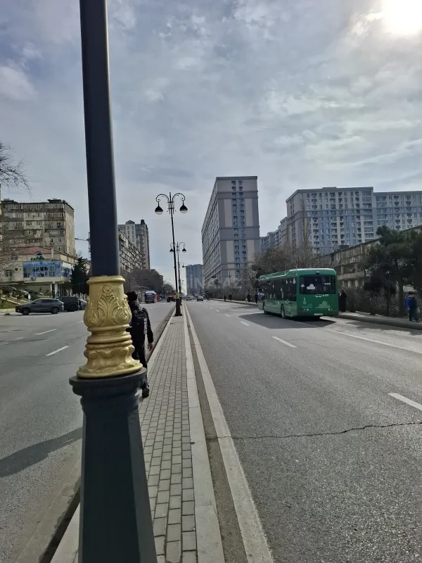 Satılır 2 otaqlı mənzil 65 m²