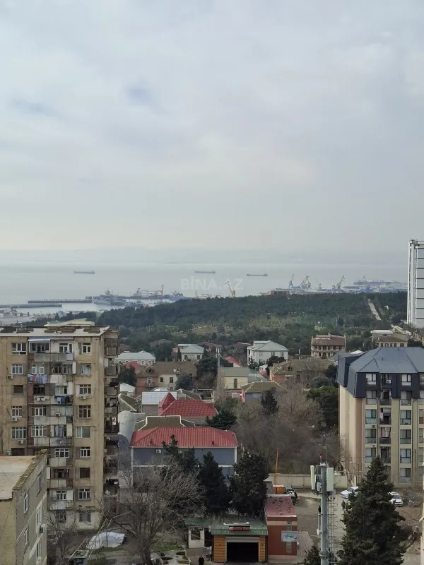 Satılır 2 otaqlı mənzil 65 m²