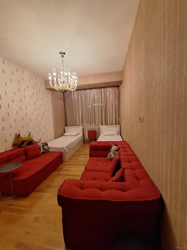 Kirayə verilir 3 otaqlı mənzil 120 m²