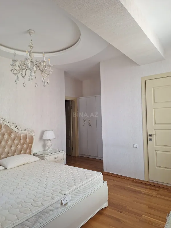 Kirayə verilir 3 otaqlı mənzil 120 m²